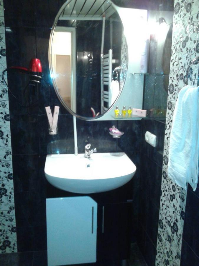 Apartment Narine 耶烈万 外观 照片